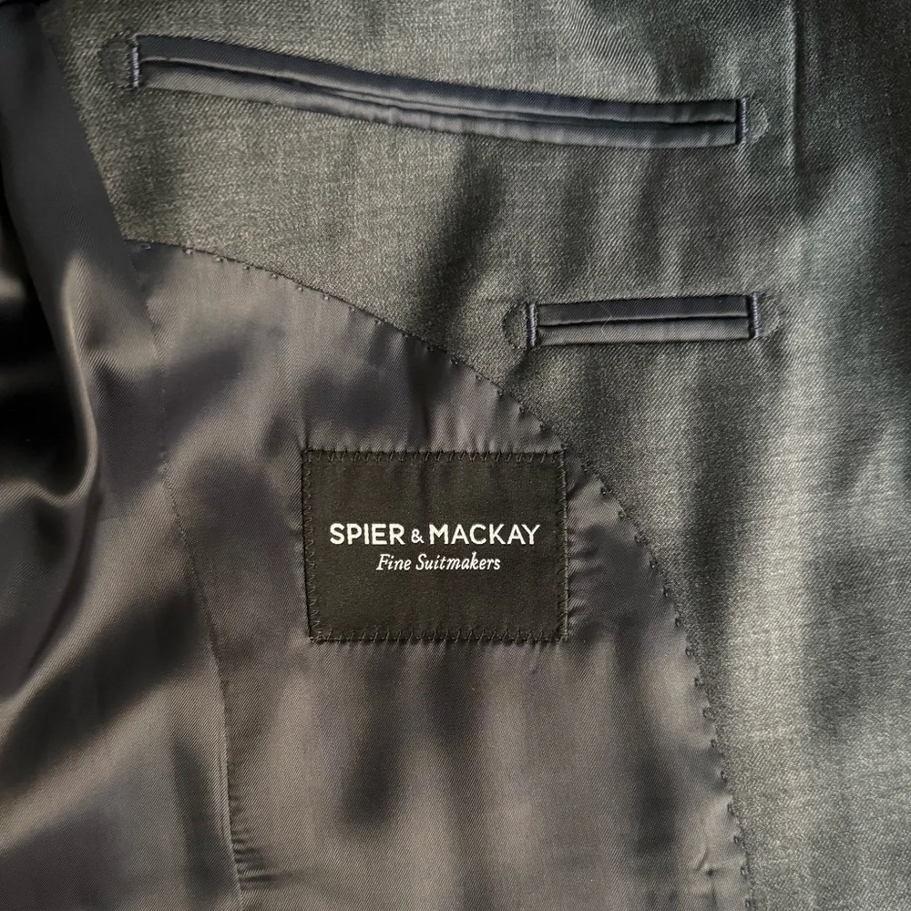 Spier & Mackay Charcoal Suit 36R – Patch Pockets, Pleated, Side Tab Trousers - Picture 7 of 7